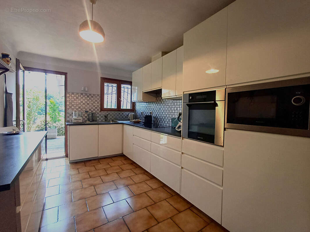 Maison Saint Pee Sur Nivelle 4 pièce(s) 110 m2 - photo 4