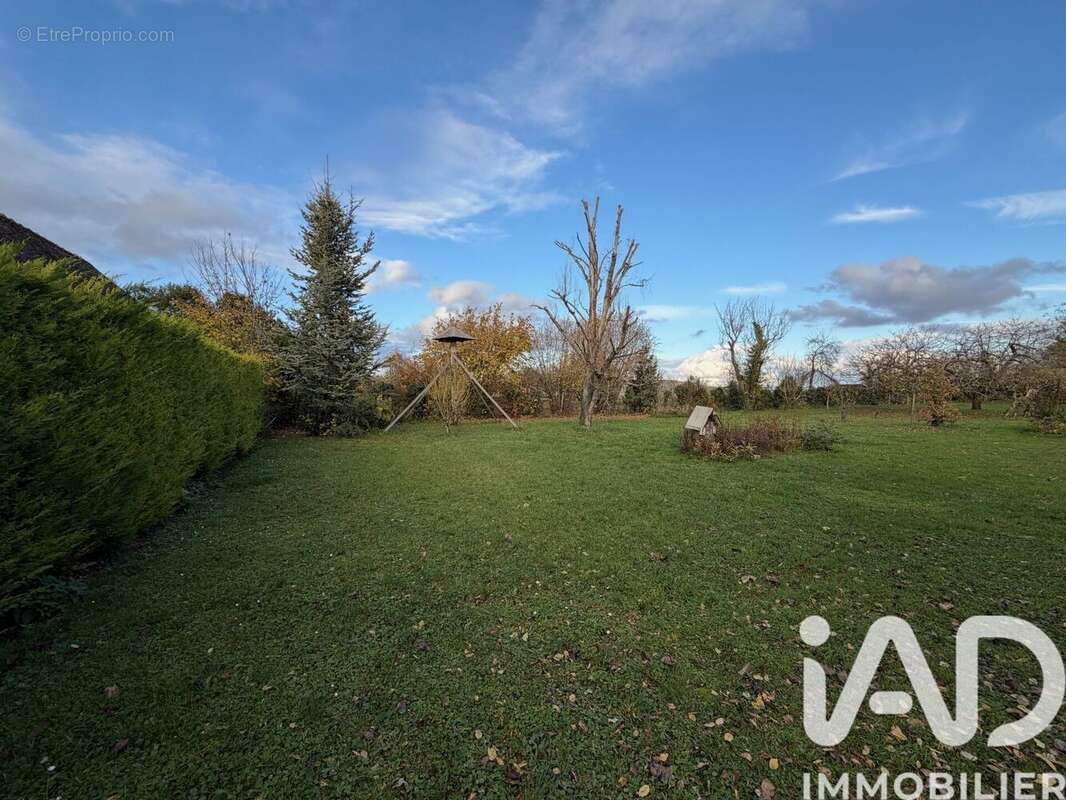 Maison 205 m² à Chassy  - photo 7
