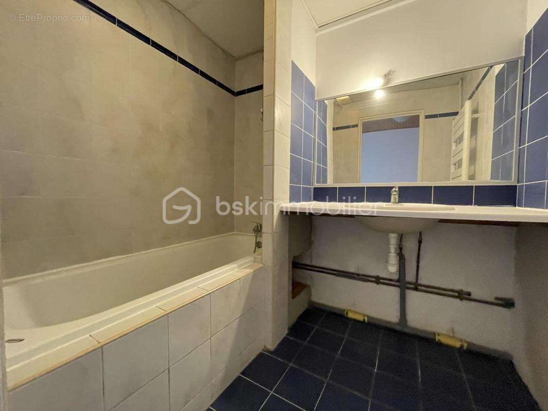 RARE – Maison de village de 128m² avec local commercial à 50 m du port - photo 14