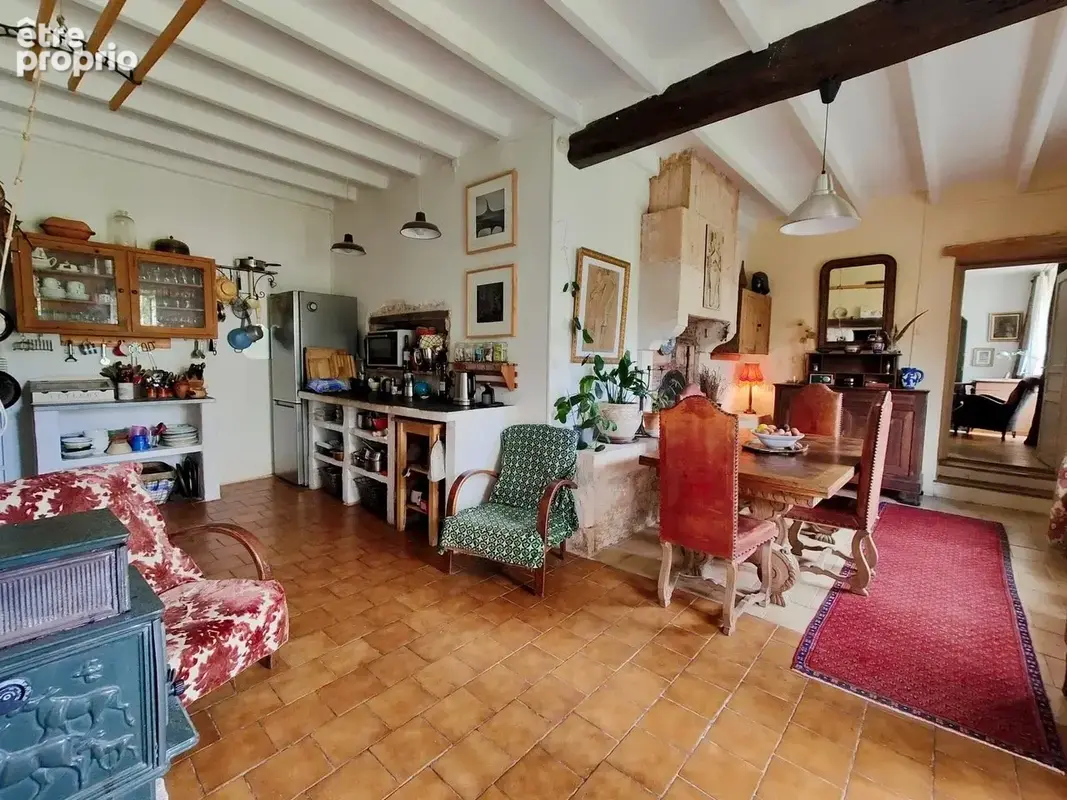 Maison de cinq chambres et piscine - photo 7