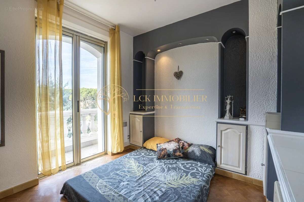Maison à FREJUS