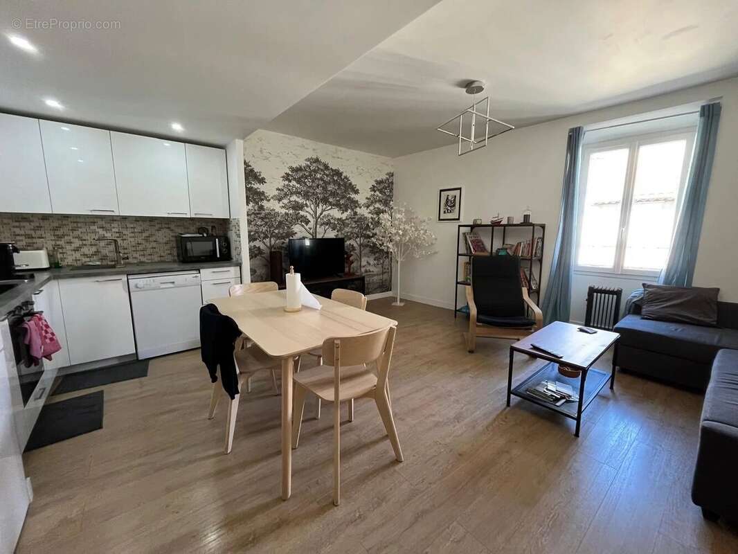 Appartement à PERTUIS
