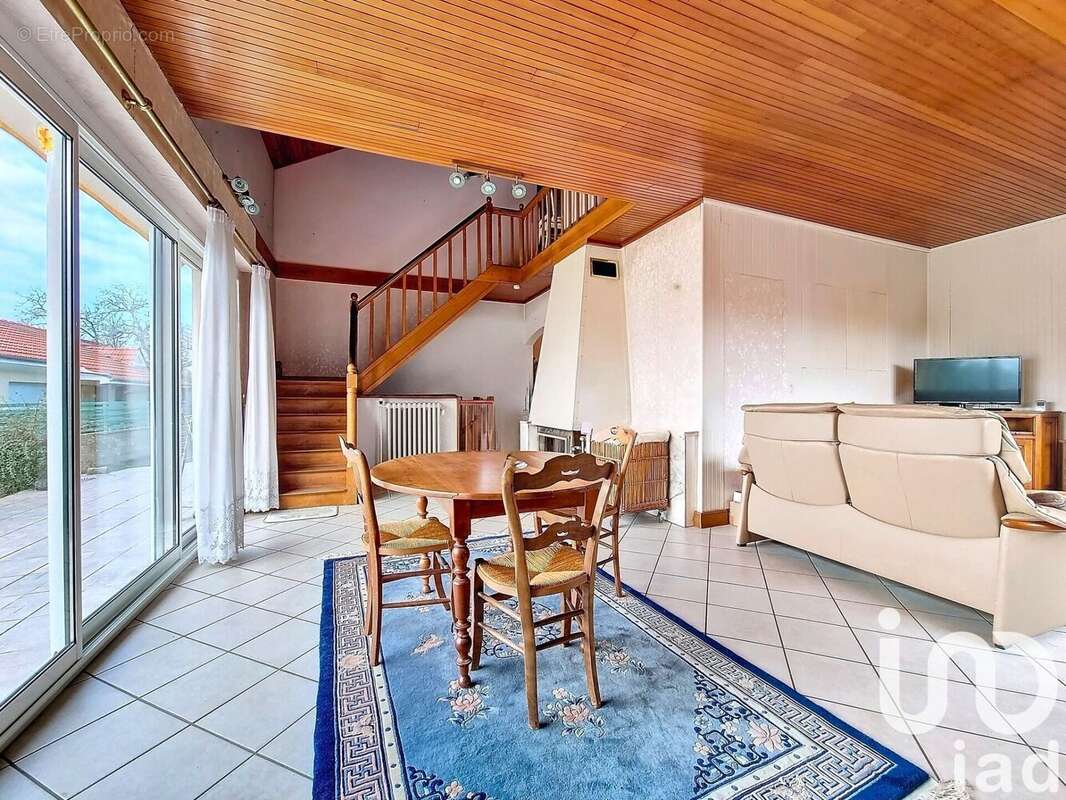 Photo 6 - Maison à MONTEREAU-FAULT-YONNE