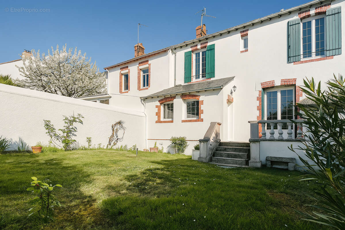 Le Pouliguen - Centre ville - Maison de 1890 - photo 2