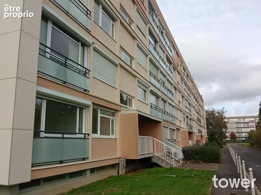 Appartement F3 en rez de chaussée - photo 1