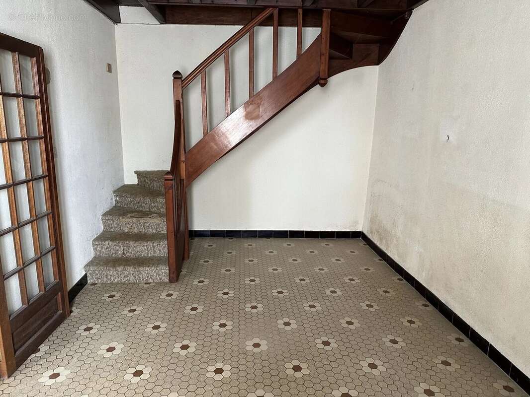 Maison à SOMMIERES-DU-CLAIN