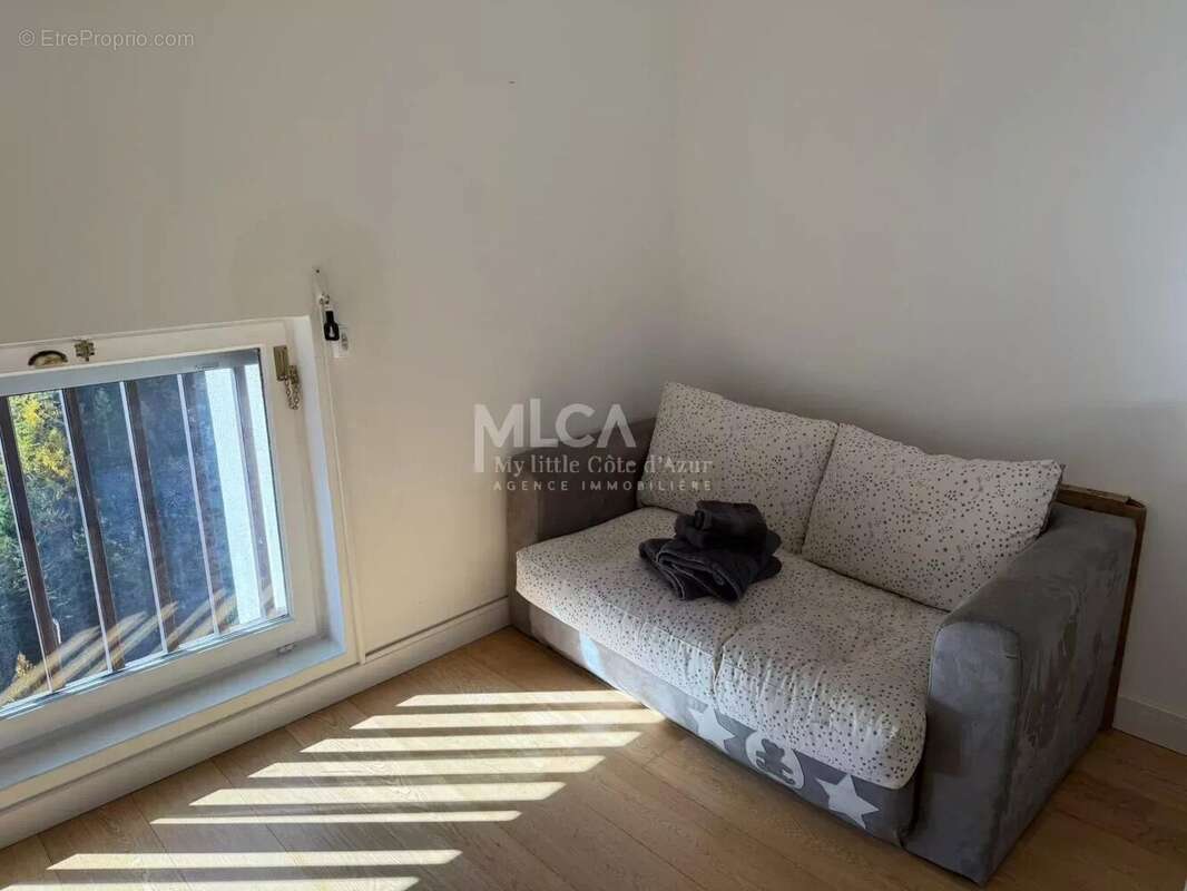 Appartement à SAINT-ETIENNE-DE-TINEE