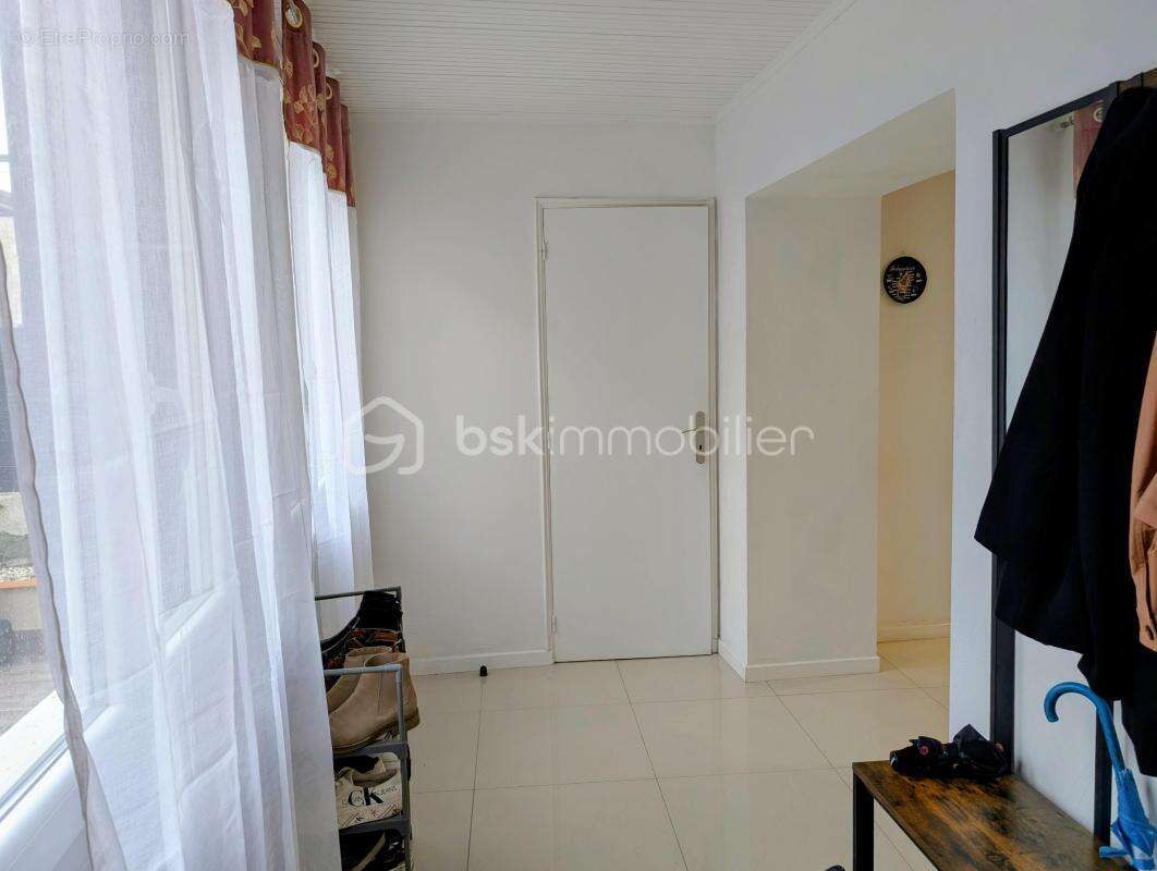 Maison de ville 90 m² avec fort potentiel locatif ! - photo 8