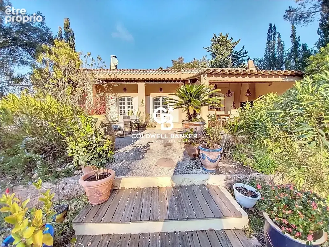 Photo Maison à Frejus au prix de 1 150 000€