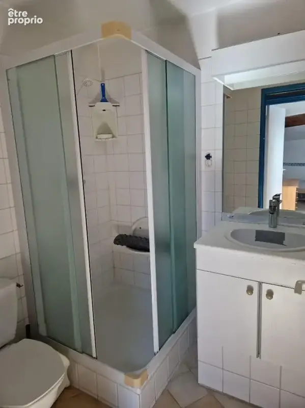 Nézignan l'Evêque, Maison rénovéeT3 avec courette et beau garage - photo 7