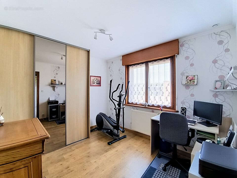 Plain-pied individuel Hergnies 5 pièces 126 m2 potentiel 216 m² - photo 8