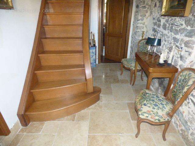 Maison 192 m² à Tillieres  - photo 2