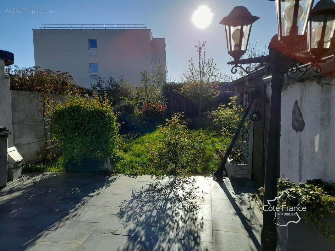 Maison à LA CAPELLE