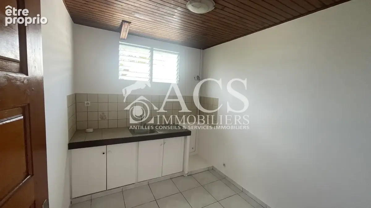 Appartement T2 à Plateau Fofo  Schoelcher - photo 4