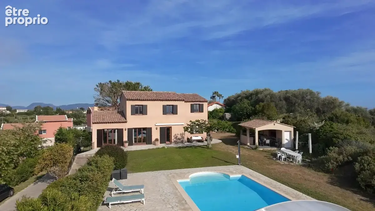 Nice Ouest – Superbe propriété 185m2 sur terrain plat dominant 5000m2 - photo 2
