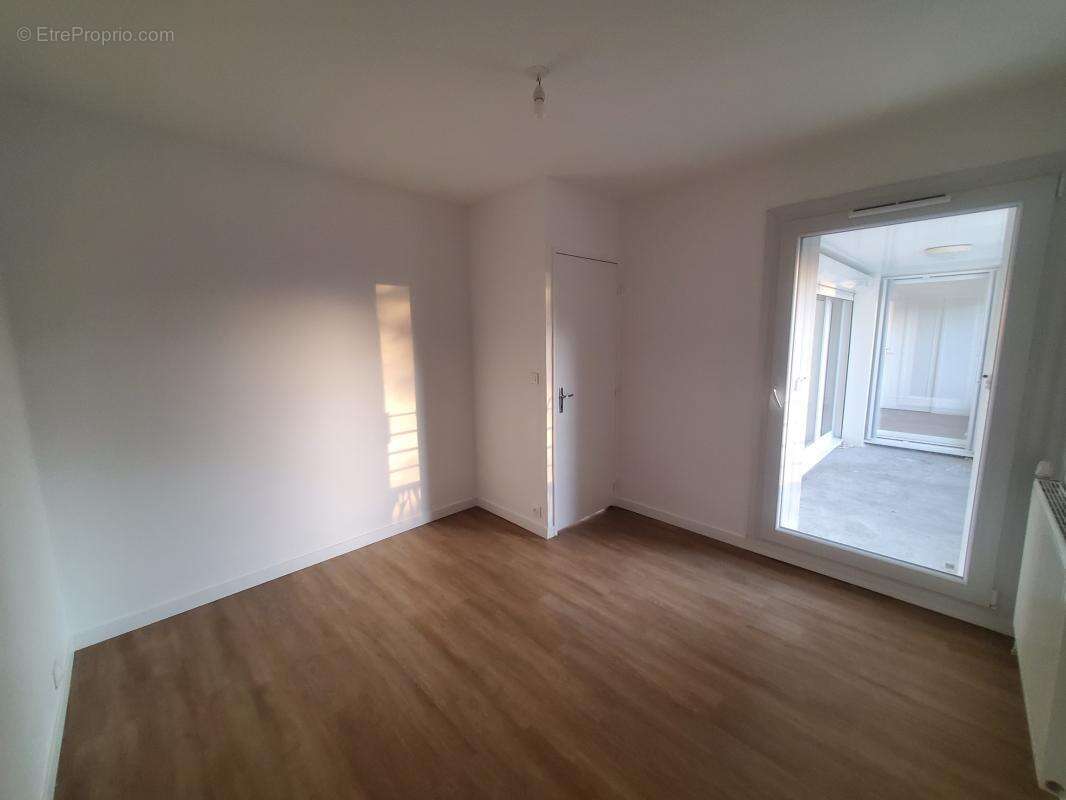 Appartement à SAINTE-LUCE-SUR-LOIRE