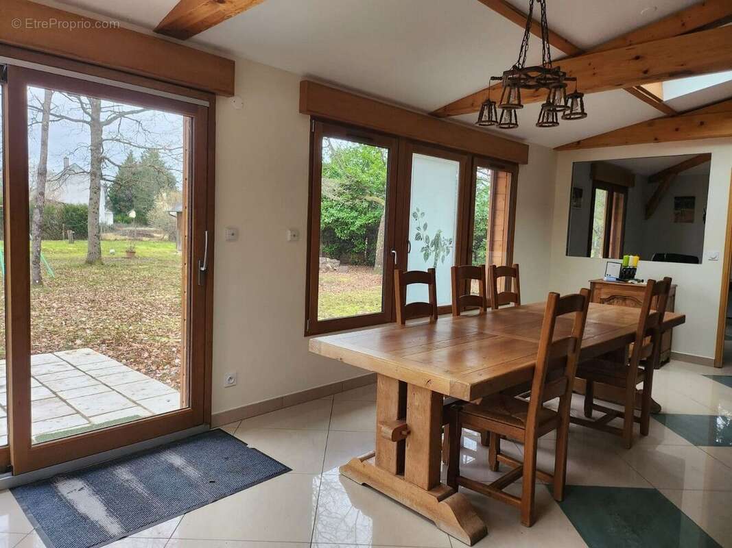 Maison à NOGENT-SUR-VERNISSON