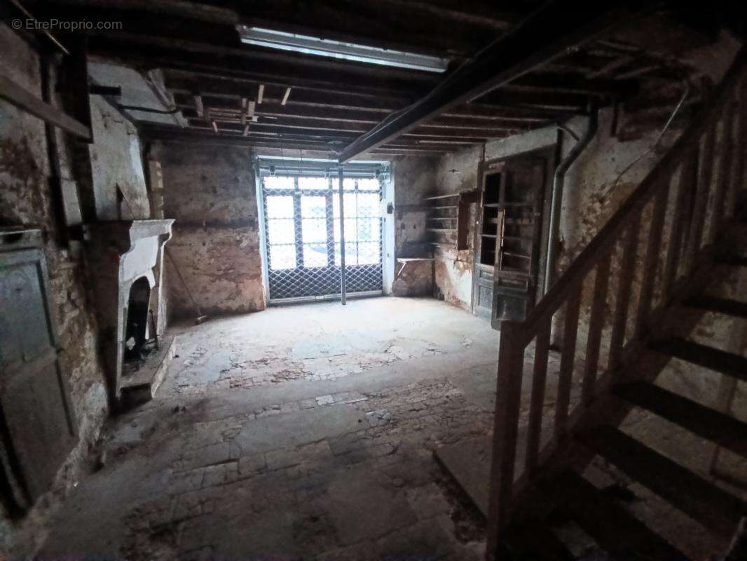 Maison à SAINT-DENIS-D'ORQUES