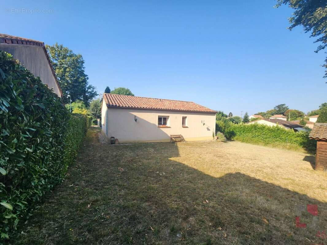 Maison à PUY-L'EVEQUE