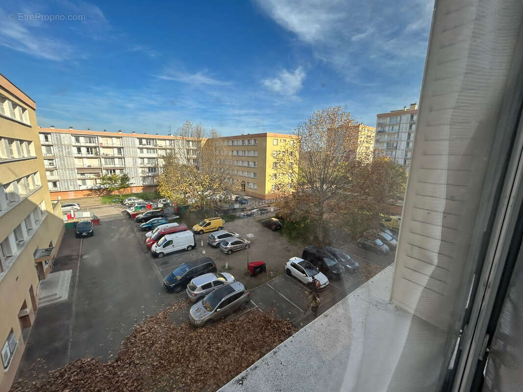 Appartement à BRON