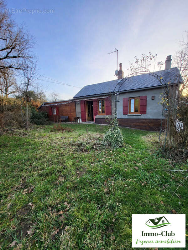 Maison à MONTIGNY-EN-MORVAN