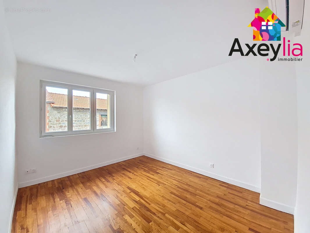 Maison à SAINT-HAON-LE-VIEUX