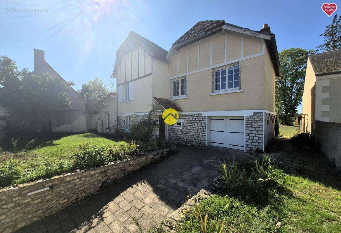 Maison à CHEZAL-BENOIT