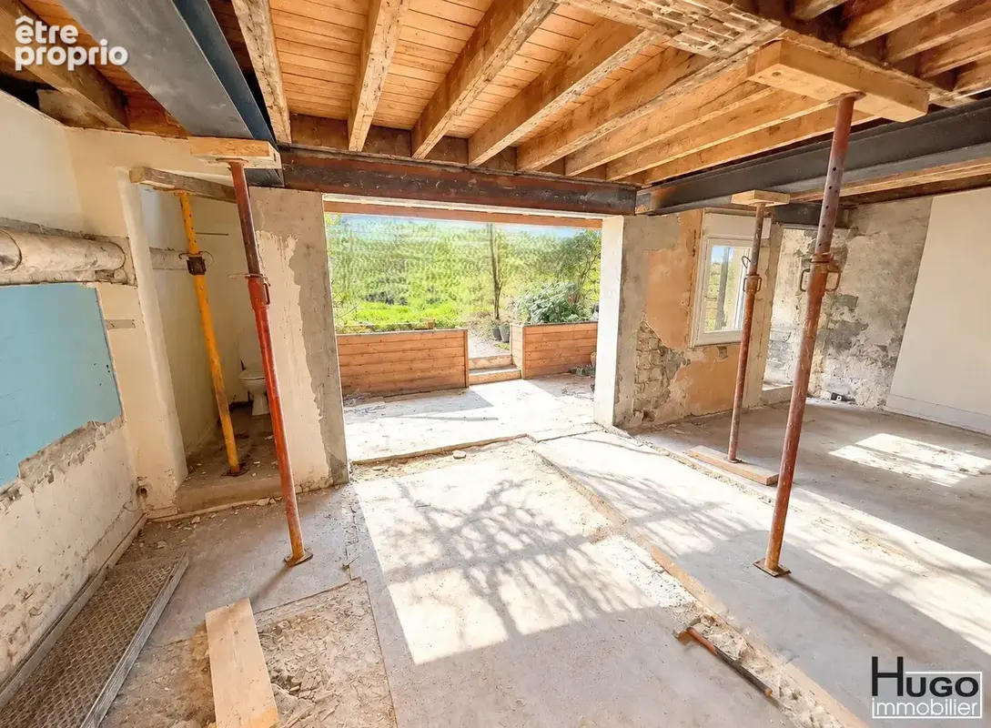 Bordeaux saint-seurin - appartement 3 pieces a renover + jardin de 152m² ! - photo 2