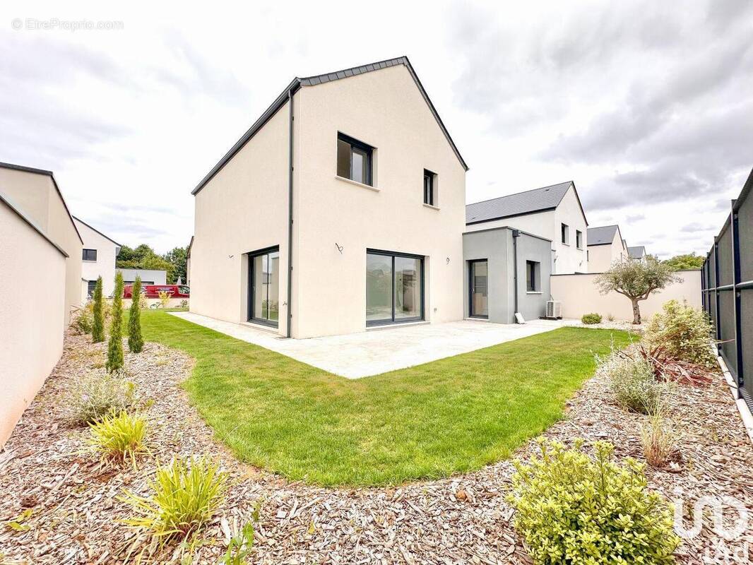 Photo 1 - Maison à ETERVILLE