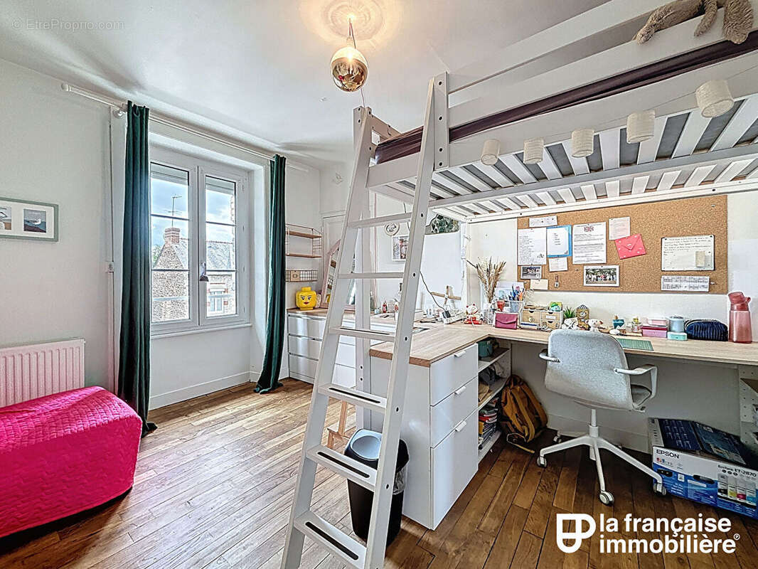 Appartement T6 avec jardin privatif - Rue de Fougères - photo 3