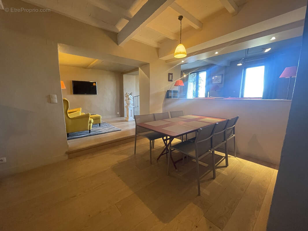 Maison à VAISON-LA-ROMAINE