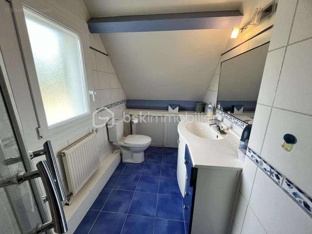 Propriété familiale de 156m² avec piscine, dépendances et vue dégagée sur la forêt des Bertranges - photo 17