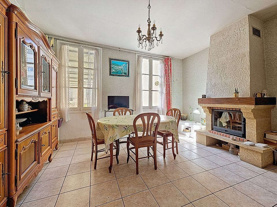 Maison à MARSEILLE-5E