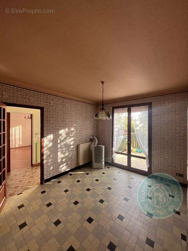 Maison à OURSBELILLE