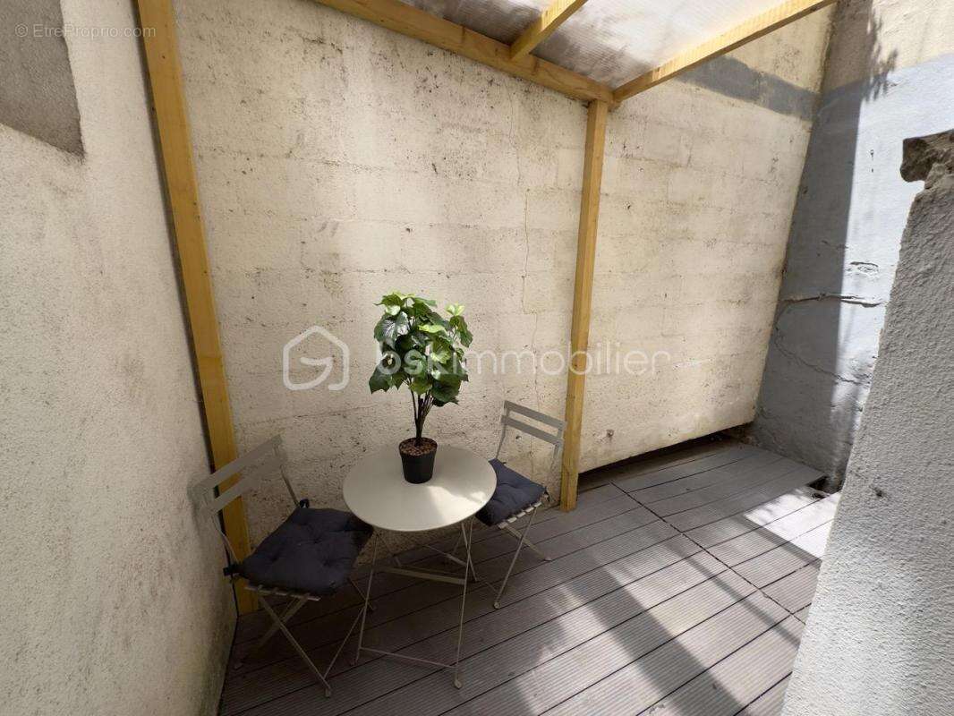 Appartement à MARSEILLE-5E