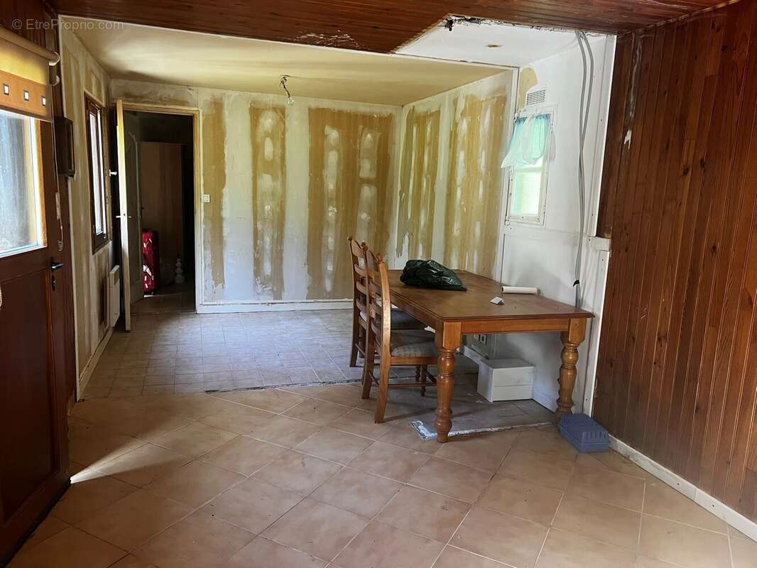 Petite Maison avec travaux à prévoir - idéale maison de vacances - photo 5