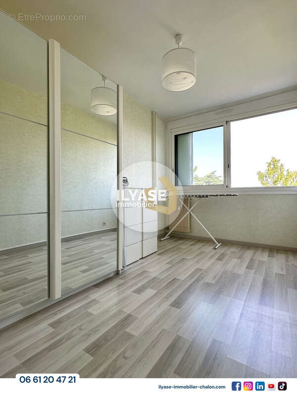 Appartement T4  93 m2  2 balcons  1 garage  1 cave - photo 11