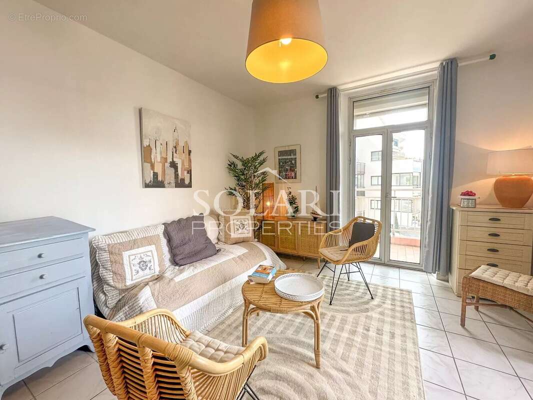 Appartement à THEOULE-SUR-MER