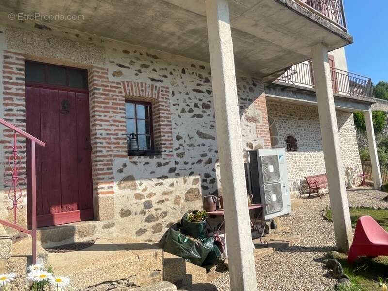 Maison à LA CELLE-DUNOISE