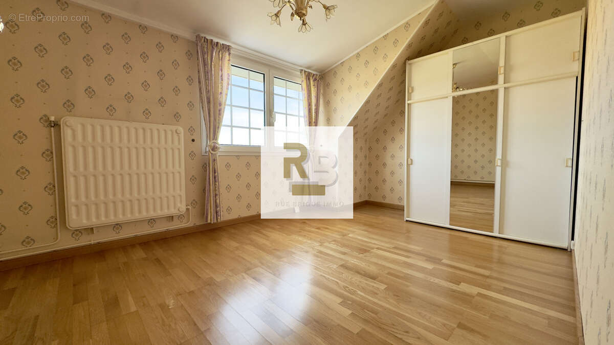 Maison semi-individuelle avec 3 chambres, jardin, cave complète et garage   Éleu-Dit-Leauwette - photo 9