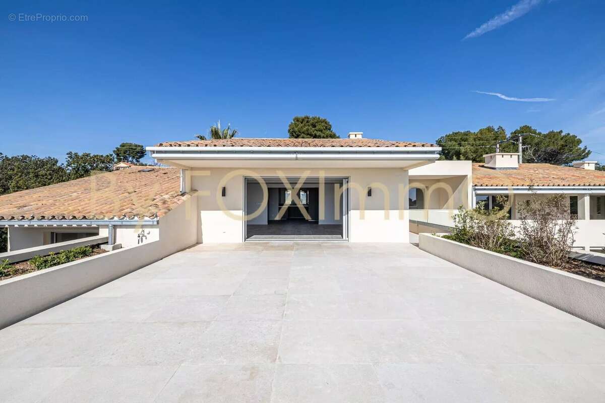 Maison à CAGNES-SUR-MER