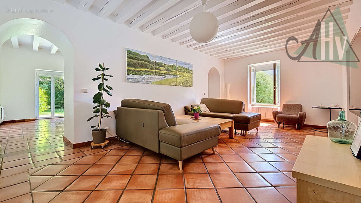 Maison à LIVERDY-EN-BRIE