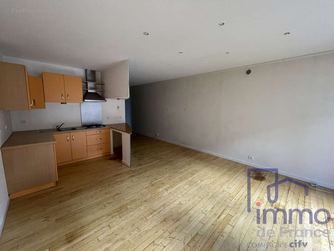 Appartement à SAINT-ETIENNE