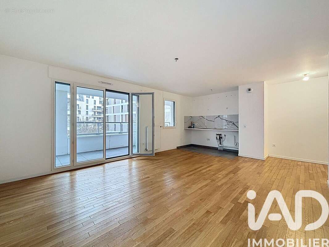 Appartement 64 m² à Rueil-Malmaison  - photo 2
