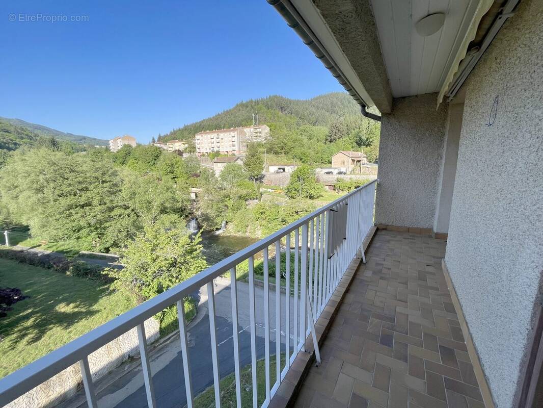 Appartement à LE CHEYLARD