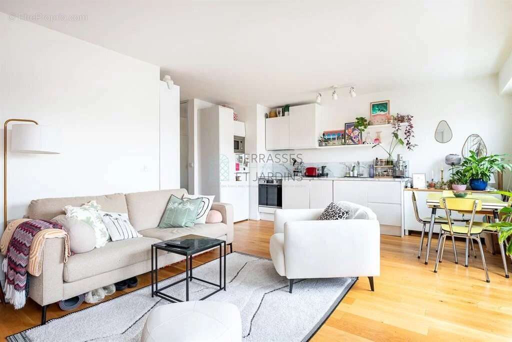 Appartement à PARIS-19E