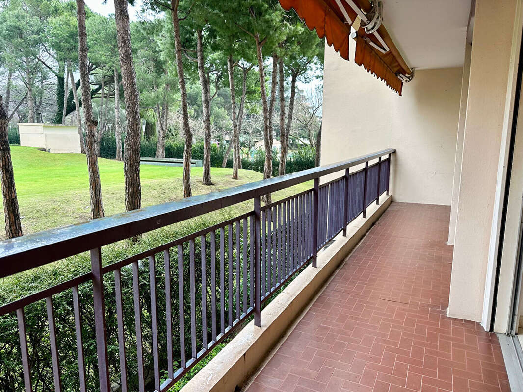 Appartement à LE CANNET