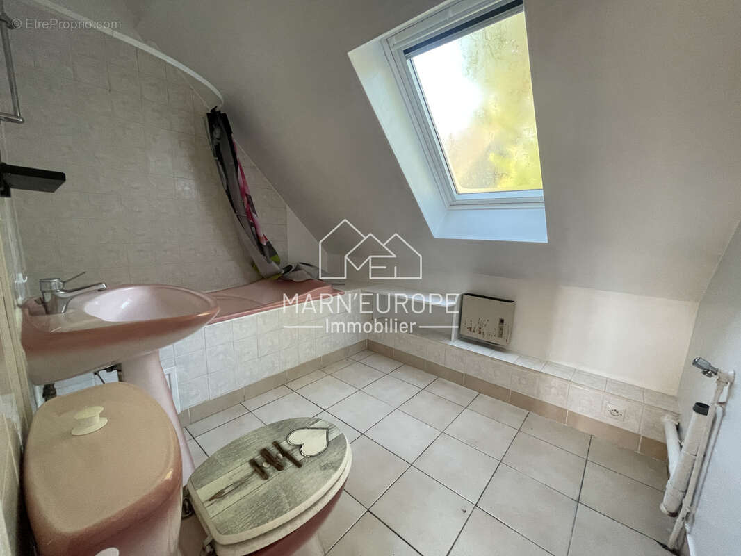 Appartement à VILLIERS-SUR-MORIN