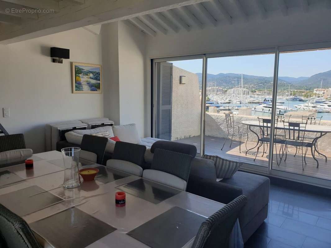 Appartement à COGOLIN