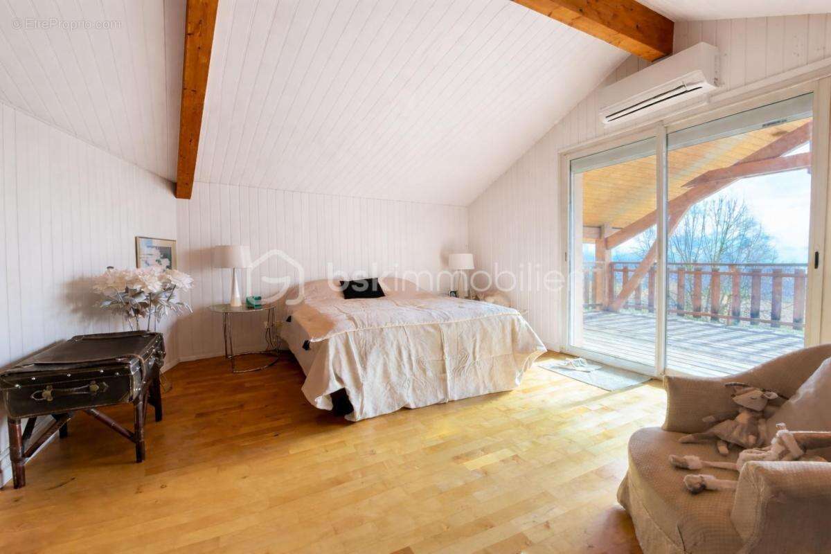 Maison à SAINT-CASSIEN